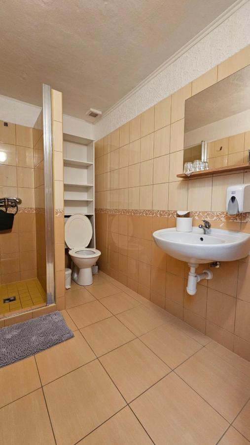Zámecký penzion Rotunda Břeclav Exterior foto